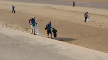 Blackpool beach clean