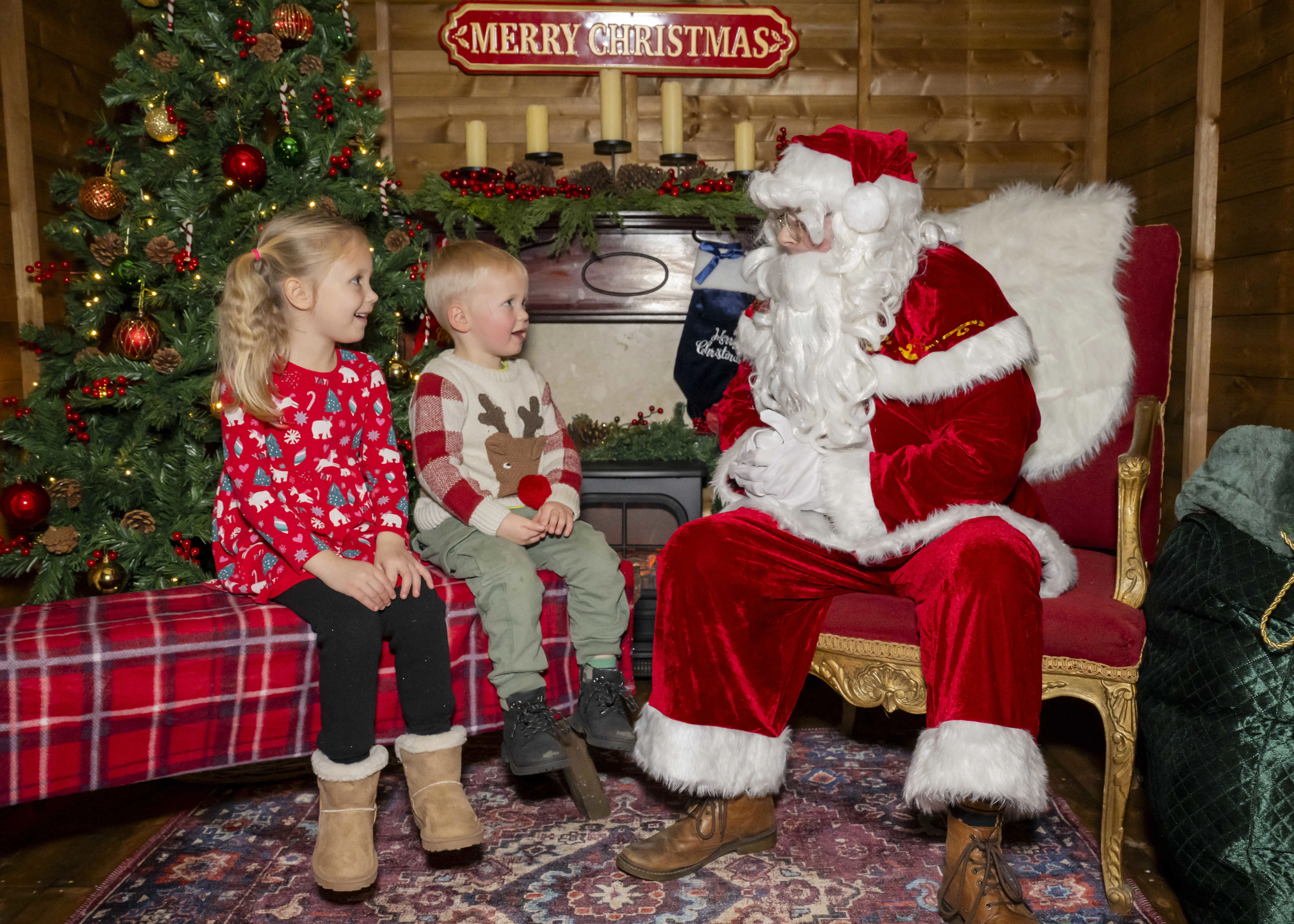 AD Gruffalo Santa 119