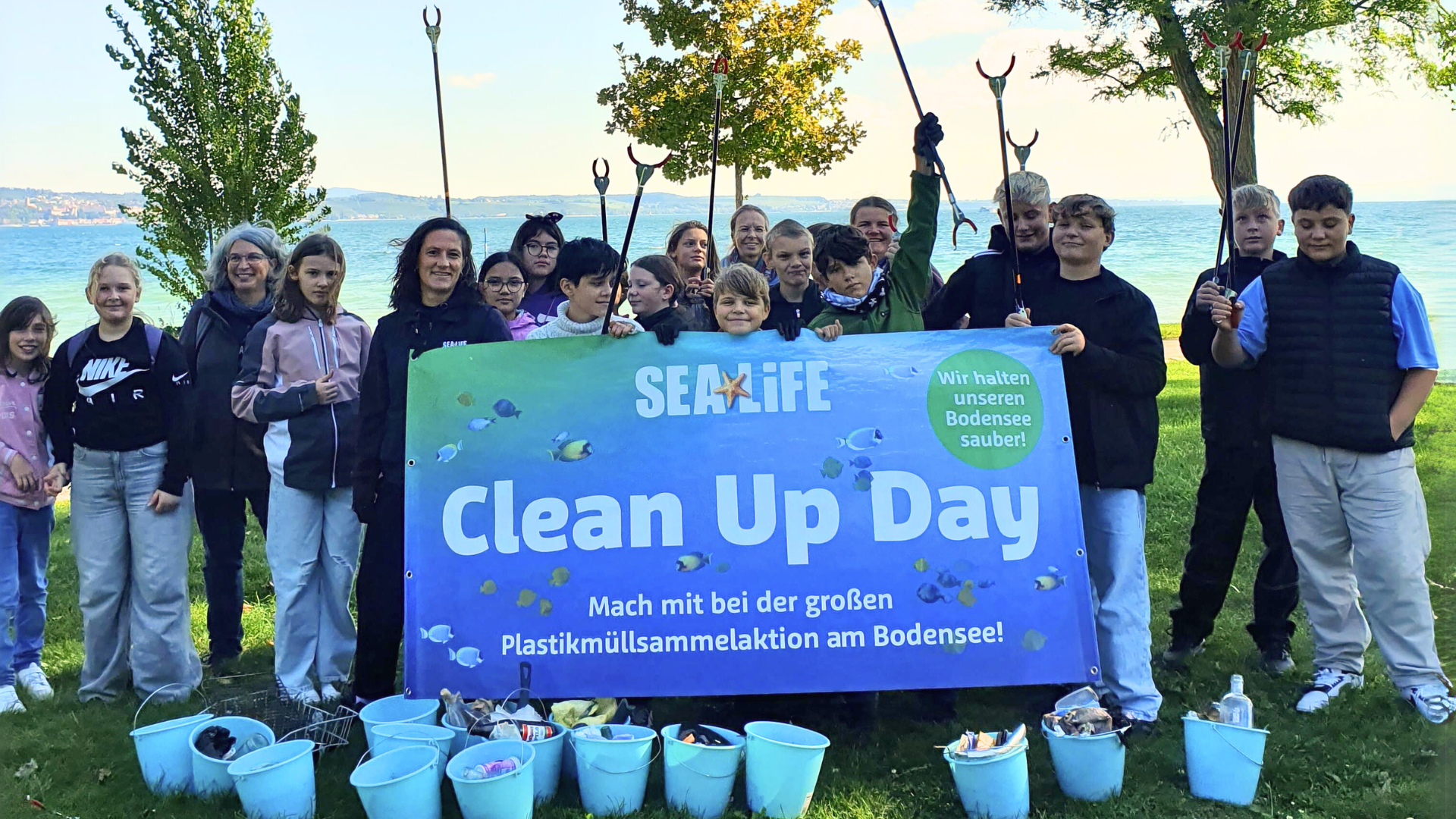 Team 5 Rot Der Ratoldusschule Radolfzell Zusammen Mit Dem SEA LIFE Konstanz Am Clean Up Day 2024