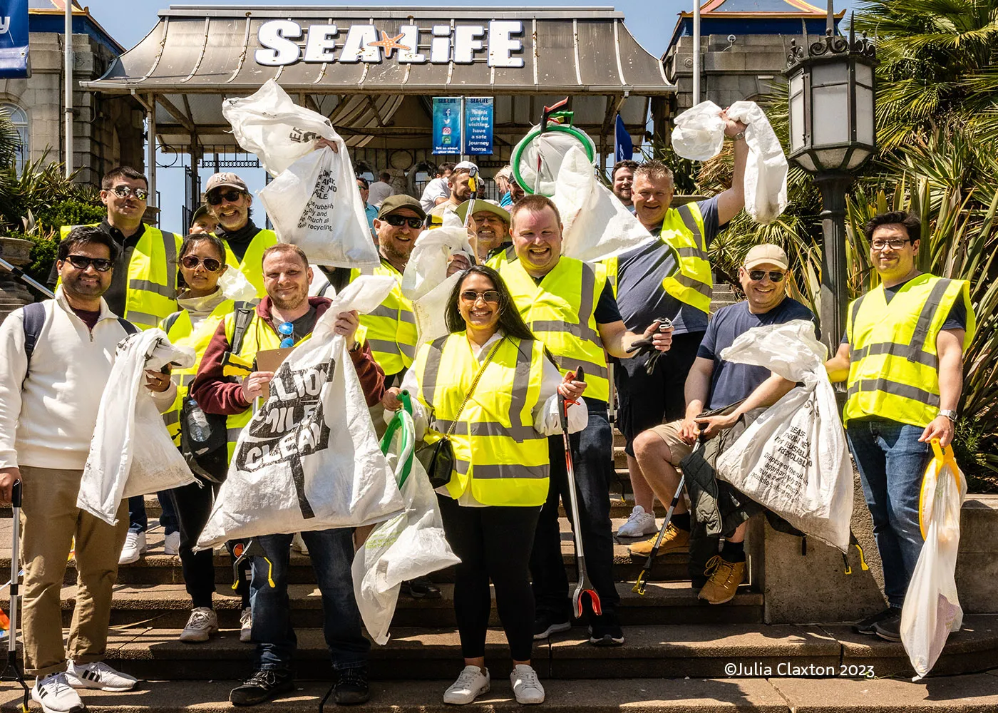 SL Beach Clean 1400X1000